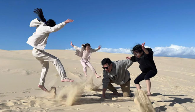 port stephen sandboarding adventure pass sydney3