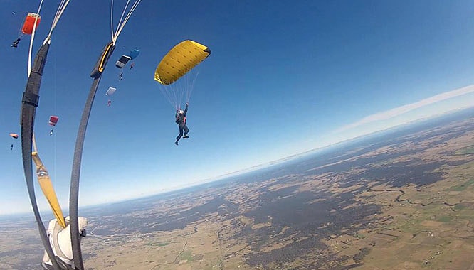 skydive 2 1 jpg