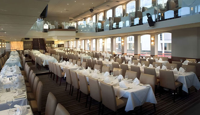 syd show boat charter 001