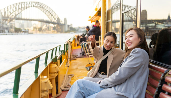 wine hop blue mountain ferry cruise sydney