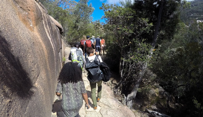 wineglass bay beach hike